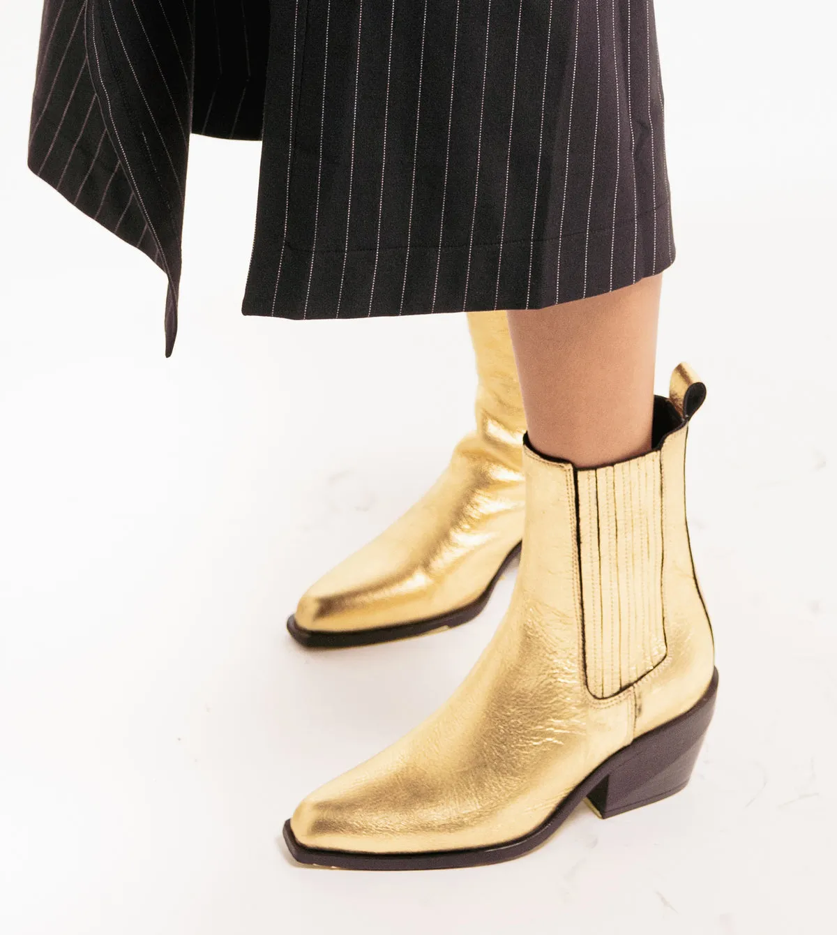 Alexane Chelsea Boots by Beau Coops