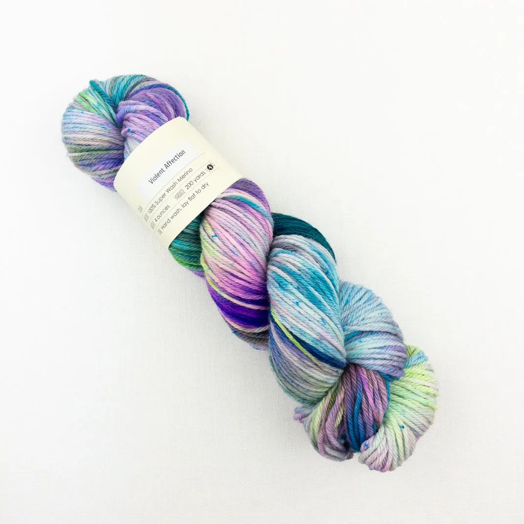 Atelier Easy Slippers Knitting Kit | Knitted Wit Merino Worsted & Knitting Pattern (#413)