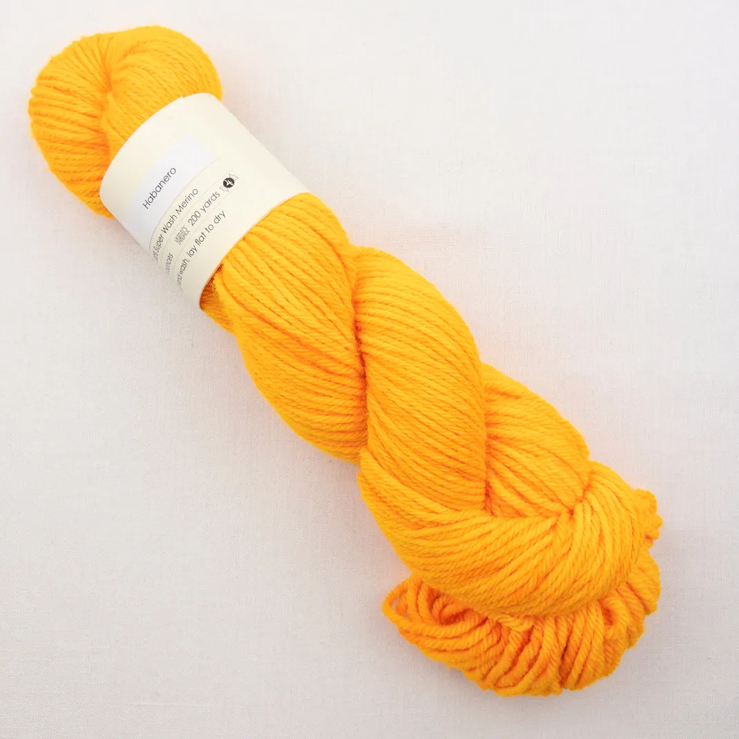 Atelier Easy Slippers Knitting Kit | Knitted Wit Merino Worsted & Knitting Pattern (#413)