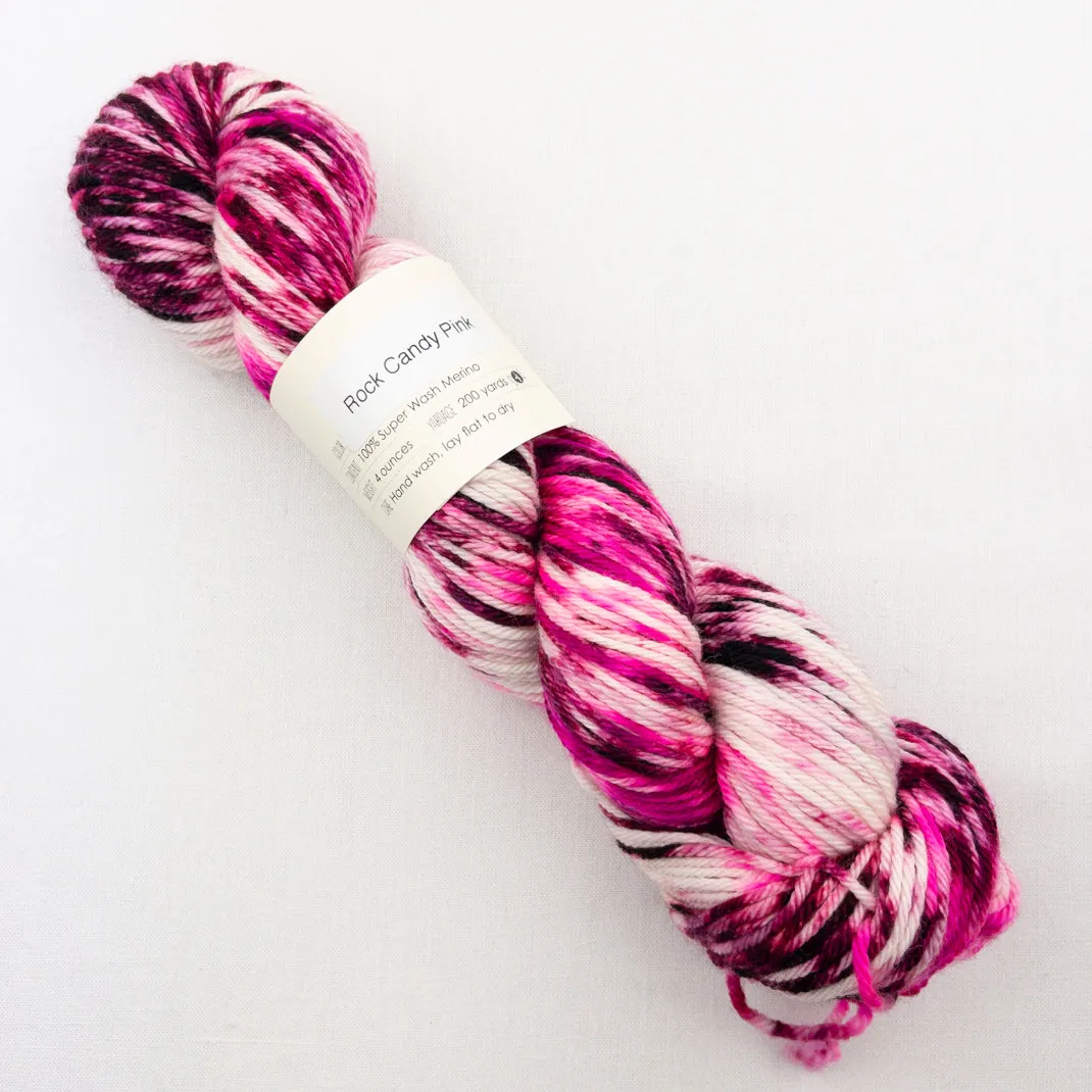 Atelier Easy Slippers Knitting Kit | Knitted Wit Merino Worsted & Knitting Pattern (#413)