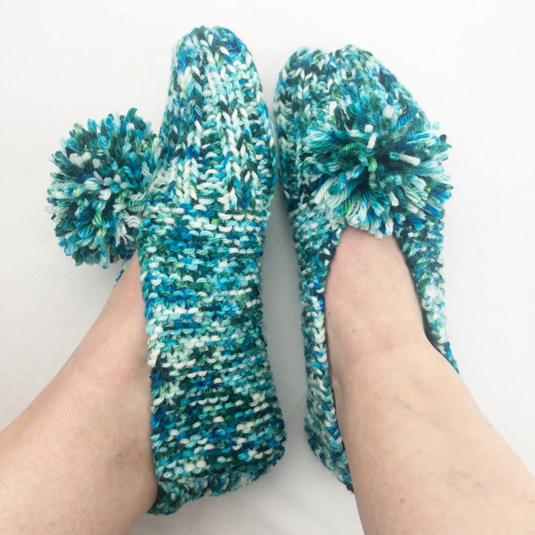 Atelier Easy Slippers Knitting Kit | Knitted Wit Merino Worsted & Knitting Pattern (#413)