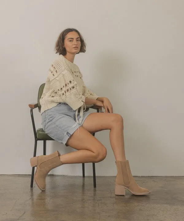 Olivia-Chelsea Heel Boots