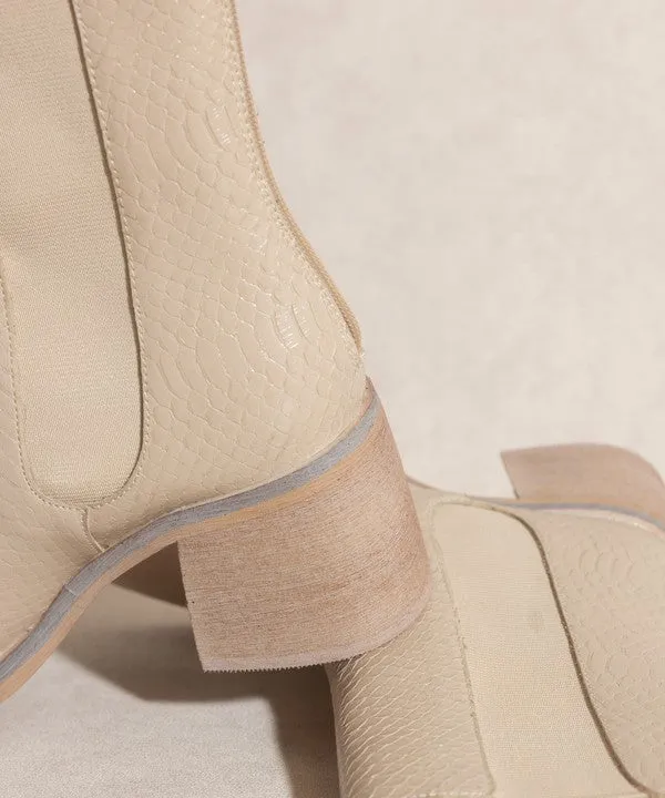 Olivia-Chelsea Heel Boots