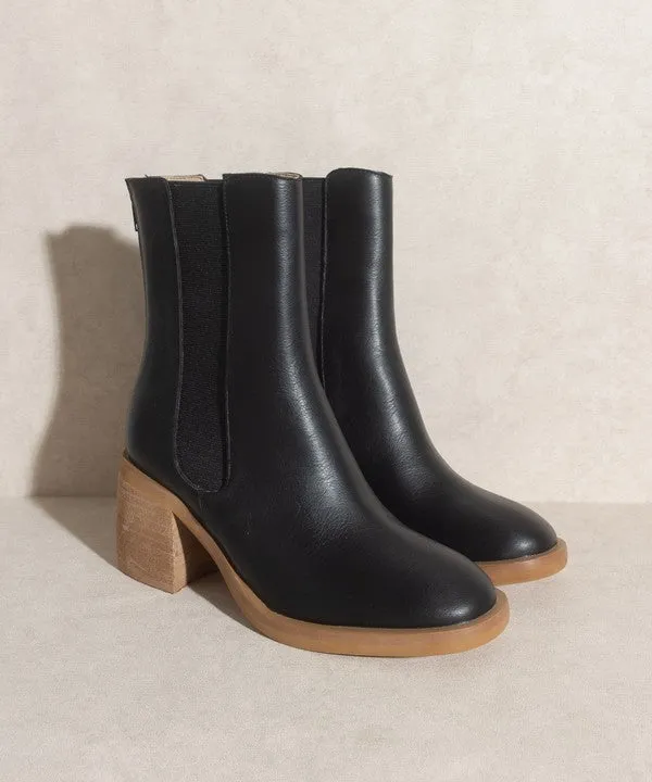 Olivia-Chelsea Heel Boots