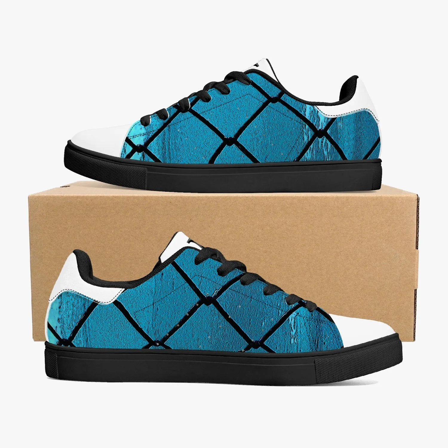 Over the Sea Classic Low-Top Leather Sneakers - White/Black