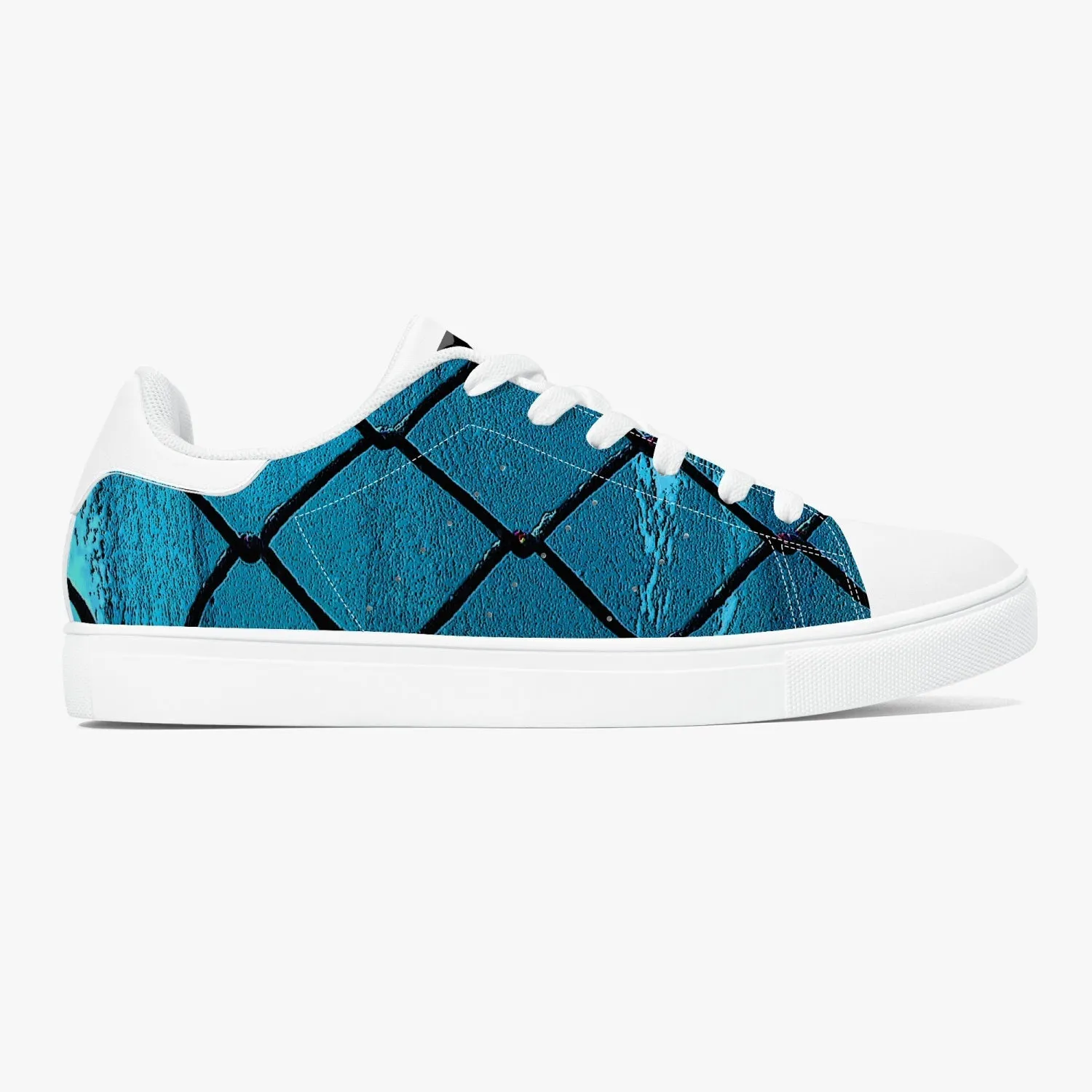 Over the Sea Classic Low-Top Leather Sneakers - White/Black