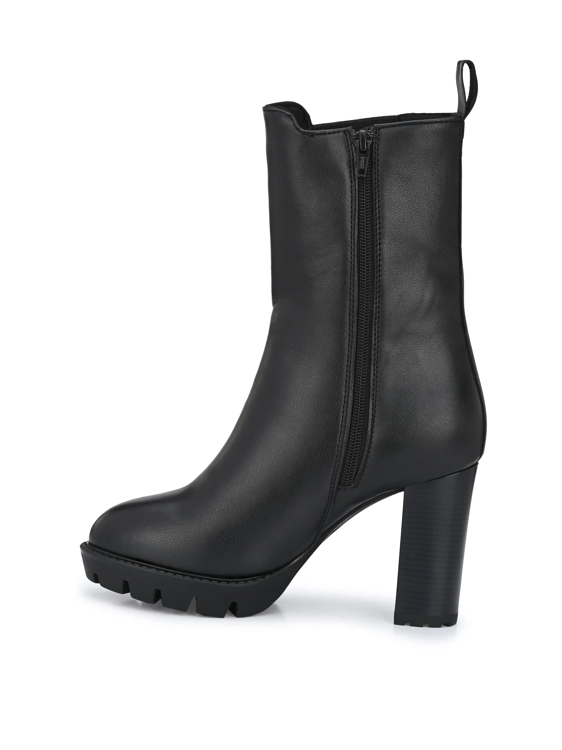 Veronica Chelsea Boots