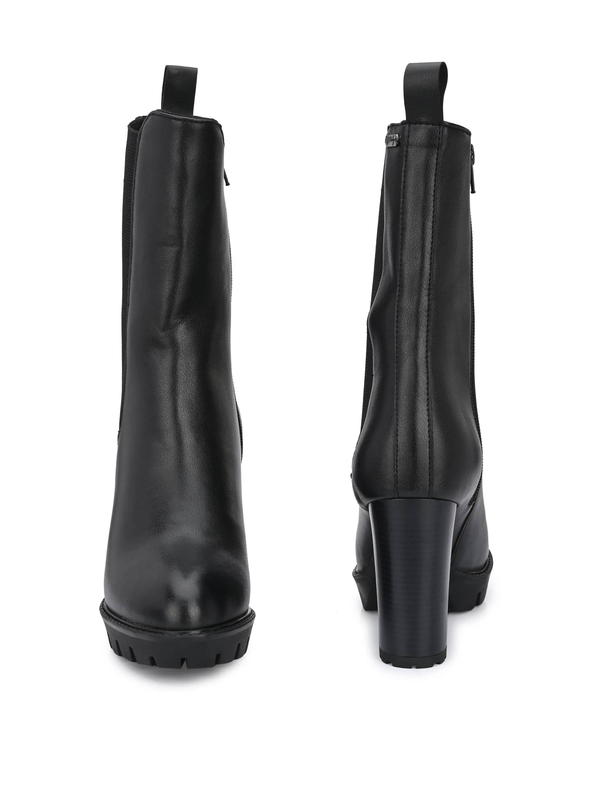 Veronica Chelsea Boots