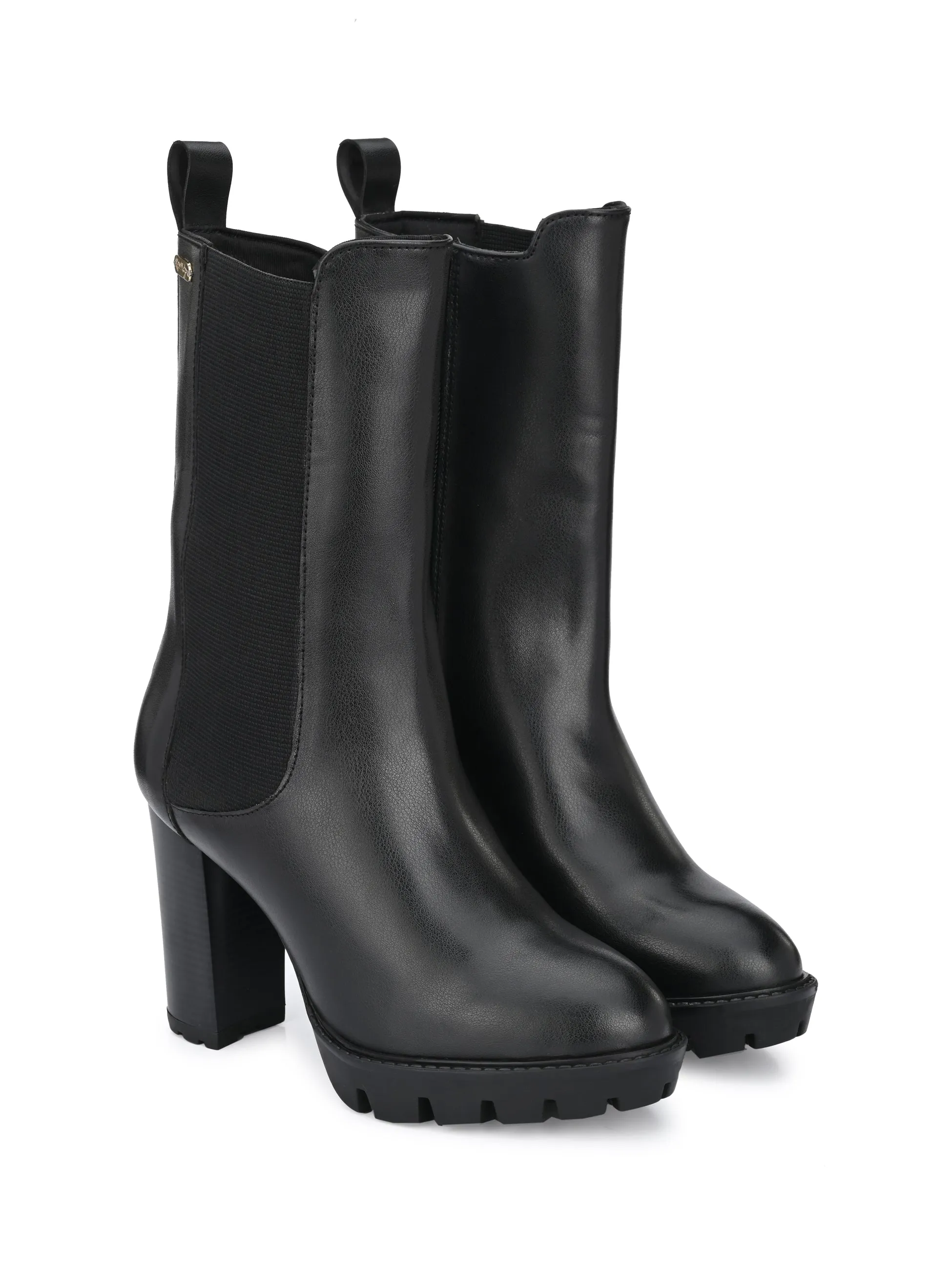 Veronica Chelsea Boots